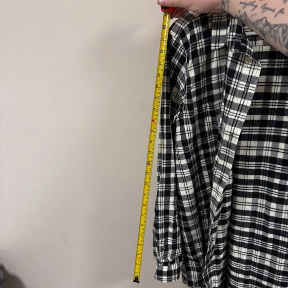L.L. Bean XL Women’s 100% Cotton Plaid Flannel - Picture 5 of 5